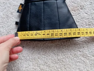 Guantes de esquí vintage negros.