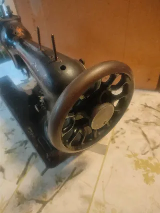 Máquina de coser antigua