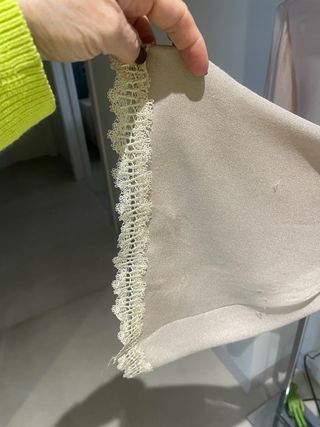 Blusa boho beige manga acampanada