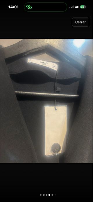 Vestido negro con detalle beige