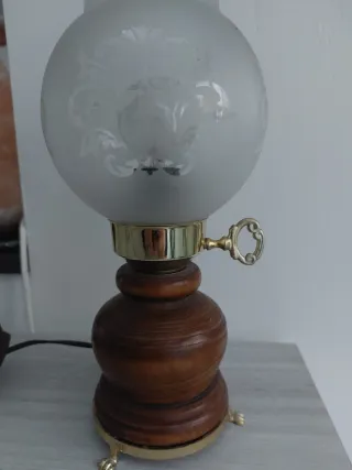 Lampada vintage legno e vetro