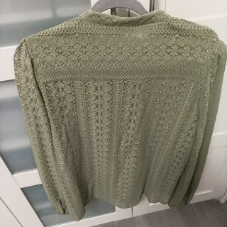 Blusa Vila verde encaje talla XXL. Nueva