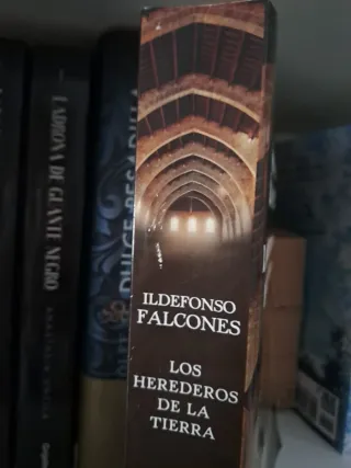 Los herederos de la tierra / Heirs to the Land ...