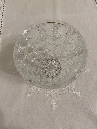 Cubitera vintage de vidrio tallado, asa metálica