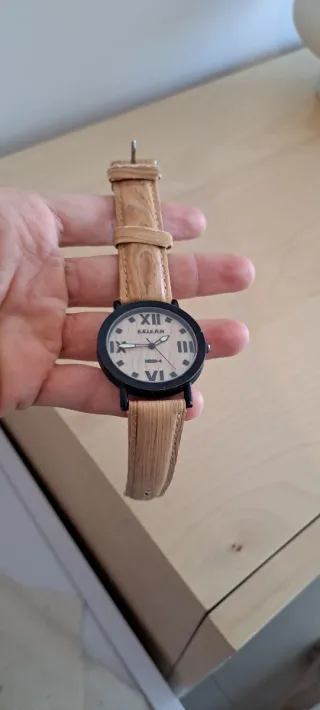 Reloj imitación madera