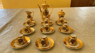Juego café antiguo de porcelana con baño oro