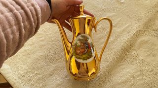 Juego café antiguo de porcelana con baño oro