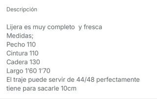 Bata flamenca con lunares y volantes