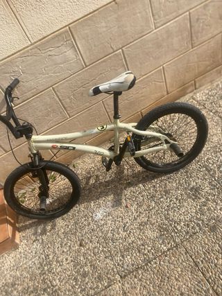 Bicicleta BMX SD 302