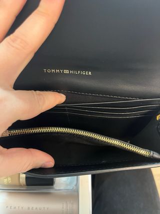 Bolso Tommy Hilfiger Negro Cadena Dorada