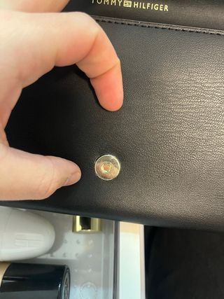 Bolso Tommy Hilfiger Negro Cadena Dorada