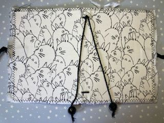 Libreta Totoro y 2 bolígrafos