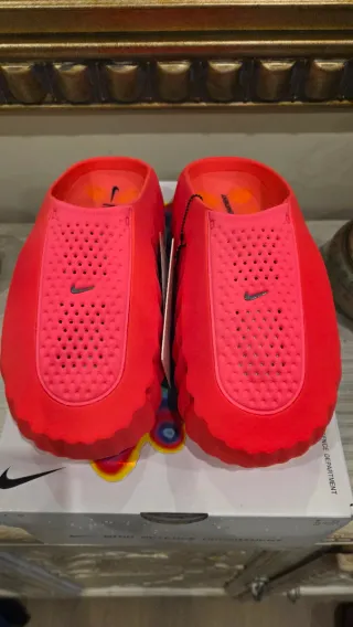 Nike Mind 001 Slide Solar Red Talla 42