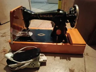 Máquina de Coser Singer Antigua
