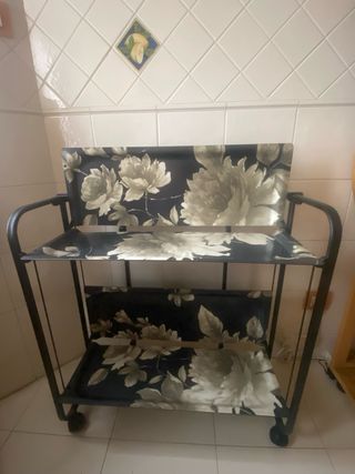 Mesa auxiliar camarera extensible floral