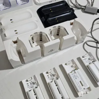(Reparar o Piezas) Docks Carga + Baterías Wii
