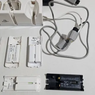 (Reparar o Piezas) Docks Carga + Baterías Wii