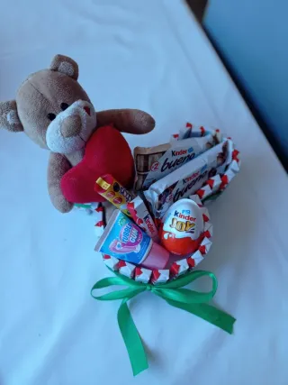 Caja regalo San Valentín: peluche, foto y llaveros