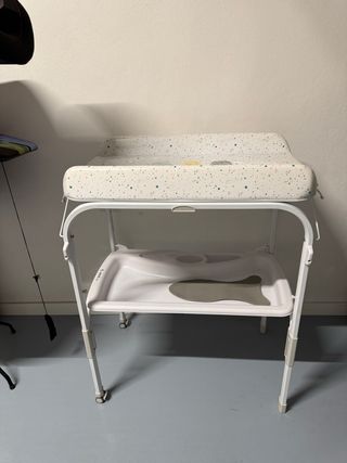 Bañera cambiador Jané, con bañera y cierre