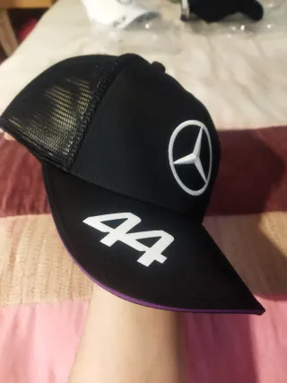 Gorra Mercedes AMG F1 Petronas 44