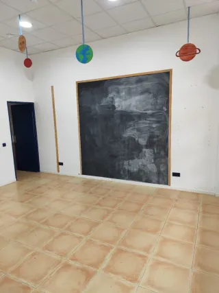 Bonito local en la plaza Mayor de la Flecha