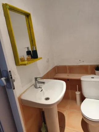 Bonito local en la plaza Mayor de la Flecha