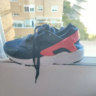 Zapatillas Nike Huarache Azul y Rosa