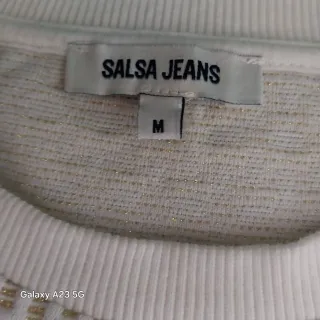 Camisola de senhora bege e dourada