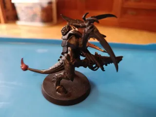 Figura Warhammer Tiranido