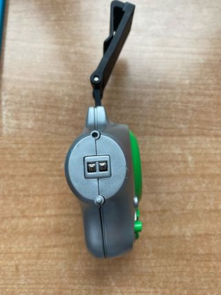 Digivice Verde y Plateado