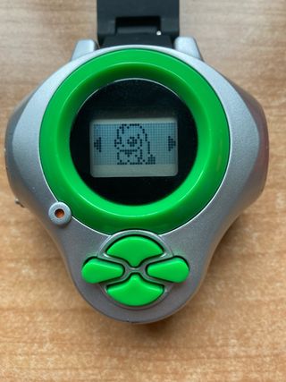 Digivice Verde y Plateado