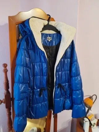 Cazadora acolchada Adolfo Dominguez azul