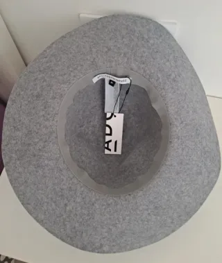 Sombrero Adolfo Domínguez unisex gris