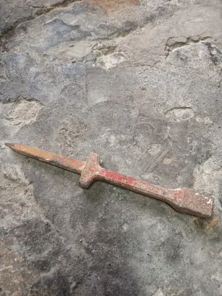 Yunque para afilar guadañas