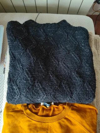 Pack 3 jerseys Pull and Bear y easy wear talla S-M