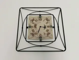 Orologio da parete quadrato