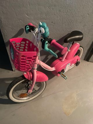 Bicicleta infantil rosa con cesta 14’’