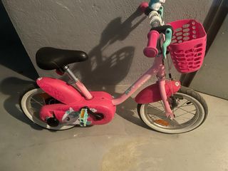 Bicicleta infantil rosa con cesta 14’’