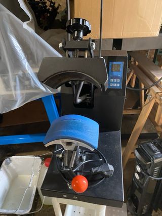 Prensa de gorras profesional