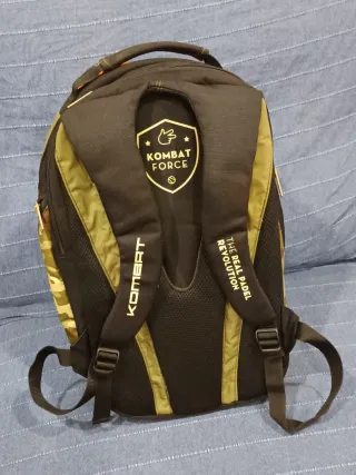 Mochila KOMBAT Camuflaje Naranja