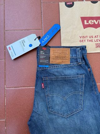 Levi's 511 W30 L32 nuovi con cartellino