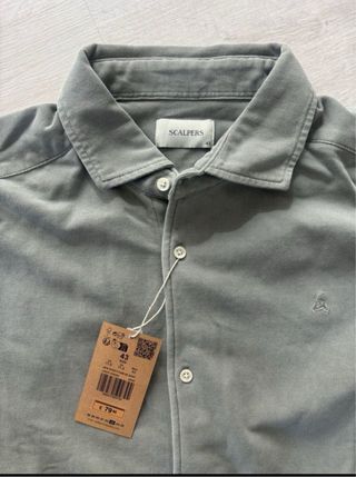 Camisa Scalpers verde con etiqueta Talla L