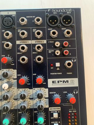Mesa de mezclas Soundcraft EPM 8
