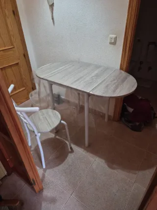 Mesa de comedor ovalada madera y metal