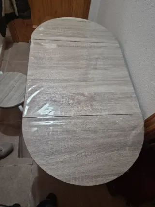 Mesa de comedor ovalada madera y metal