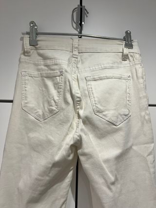 Pantalón flare blanco niña T. XS/34