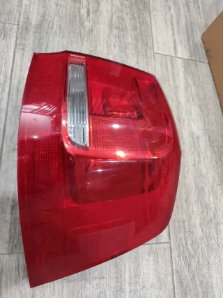 Piloto Trasero Derecho VW Sharan 7N0945096