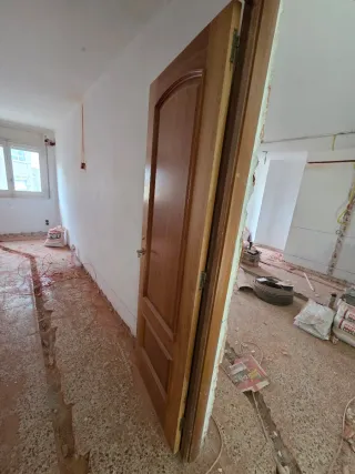 Puertas madera interior con marco