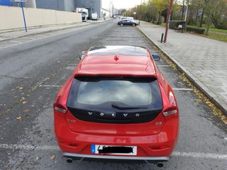Volvo V40 D3 R Desing