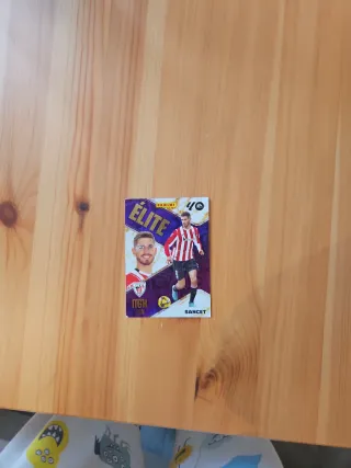 Cromos de fútbol Panini Élite Power